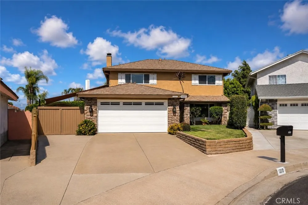1310 Wyeth Orange, CA 92867