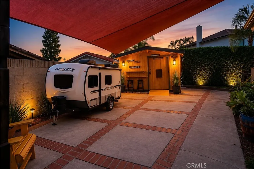 1310 Wyeth Orange, CA 92867