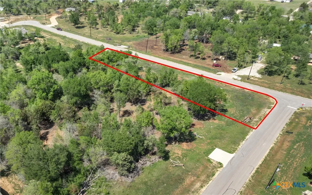 112 Empire Street Elgin, TX 78621