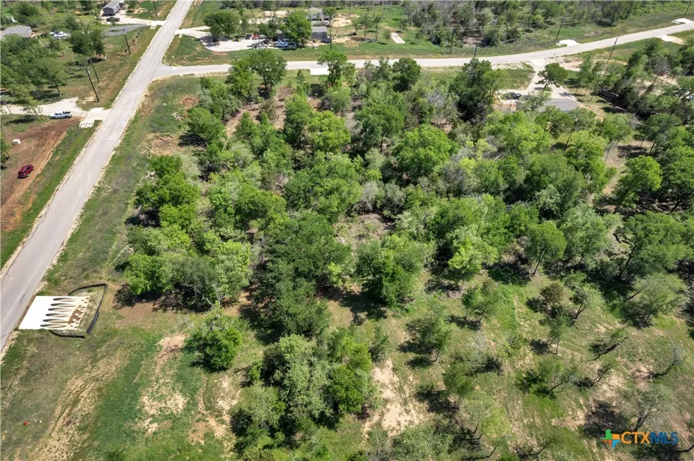 112 Empire Street Elgin, TX 78621