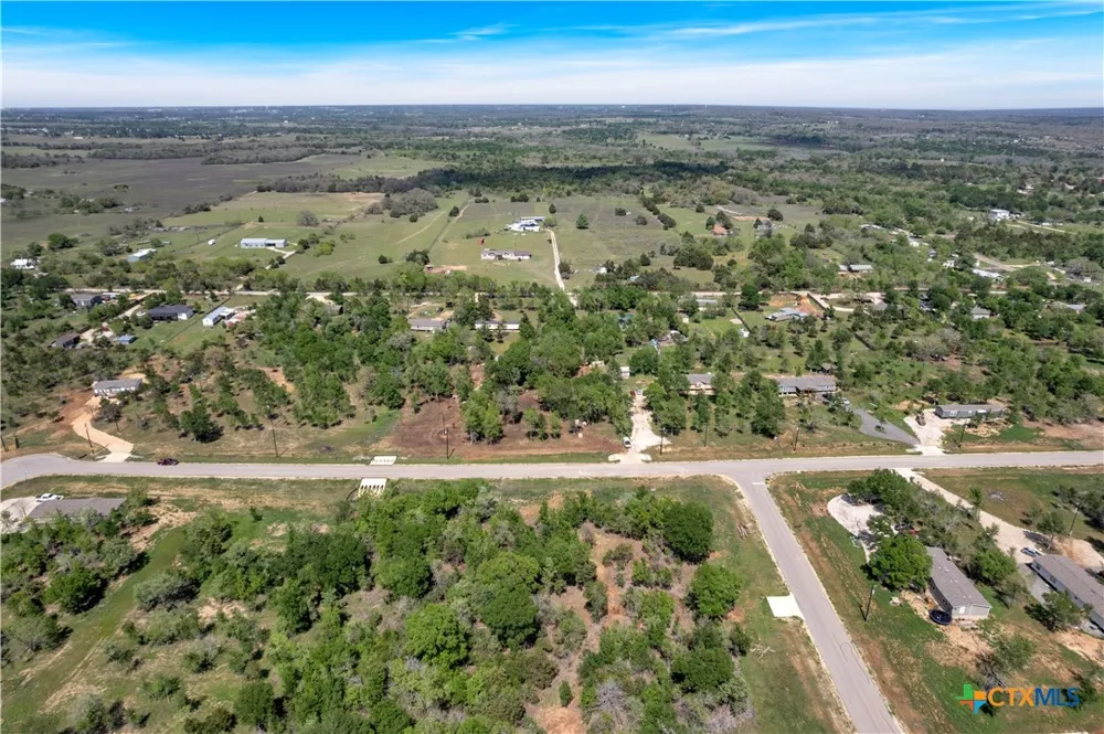 112 Empire Street Elgin, TX 78621