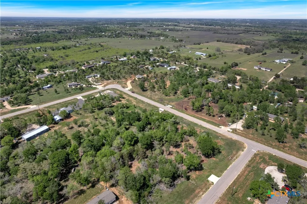 112 Empire Street Elgin, TX 78621