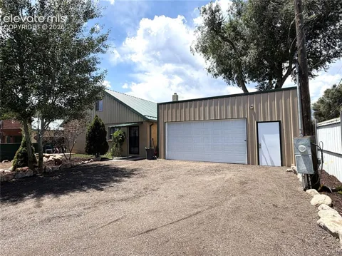 1200 S El Paso Street