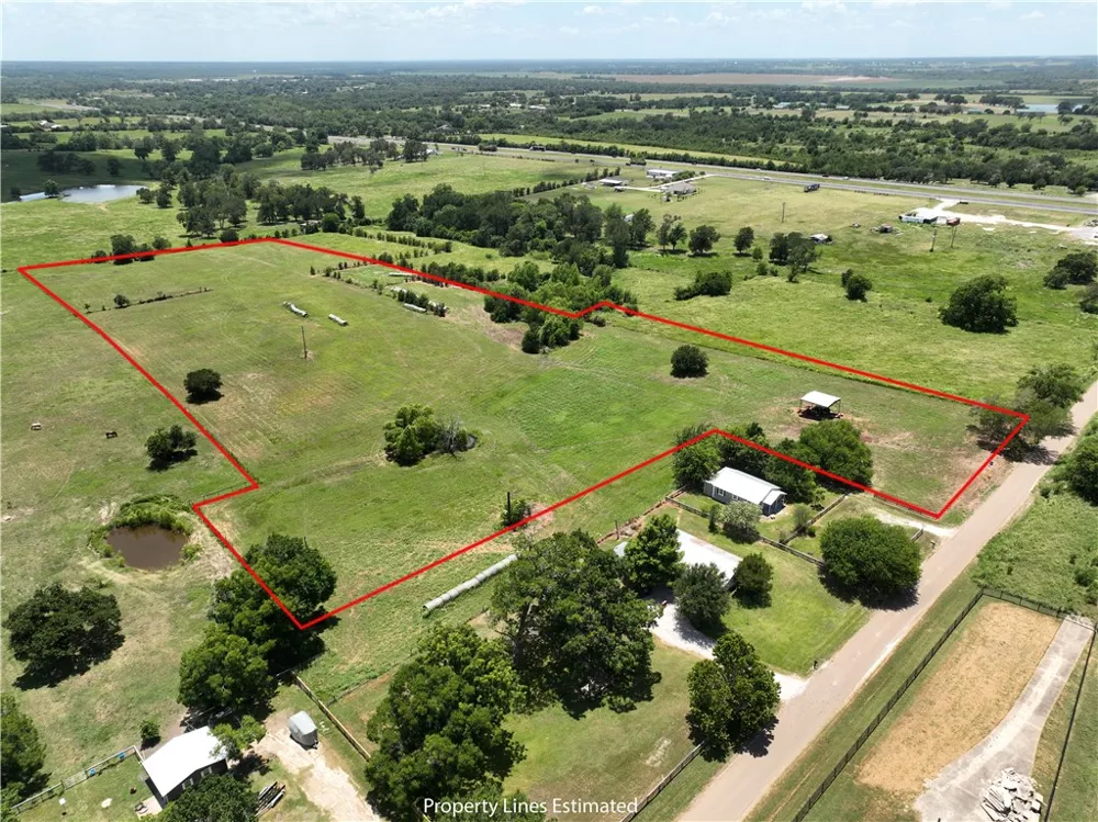 CR 318 Navasota, TX 77868