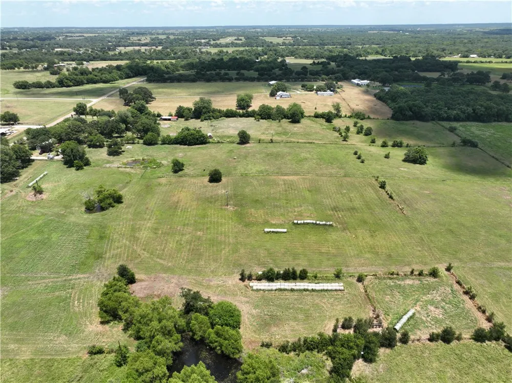 CR 318 Navasota, TX 77868