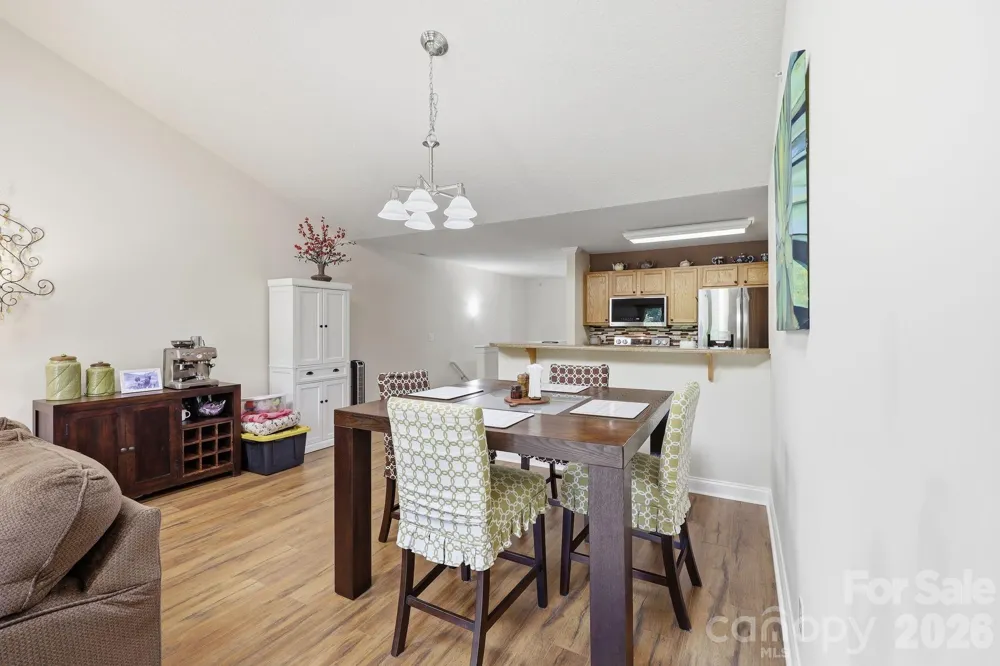 123 Foxden Drive #202 Fletcher, NC 28732