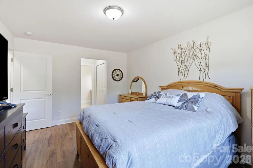123 Foxden Drive #202 Fletcher, NC 28732