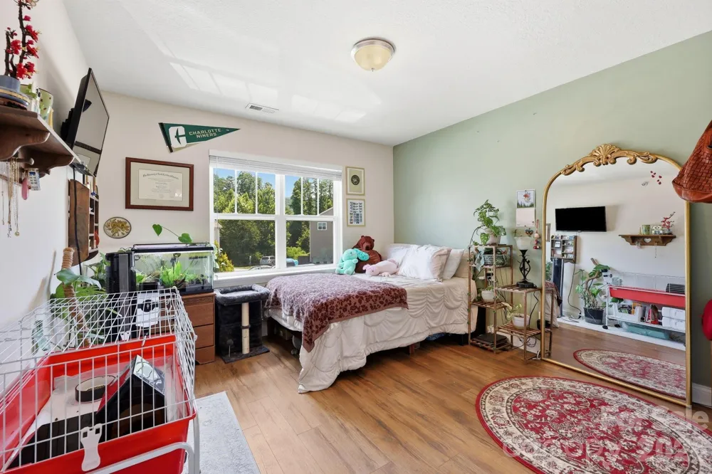 123 Foxden Drive #202 Fletcher, NC 28732