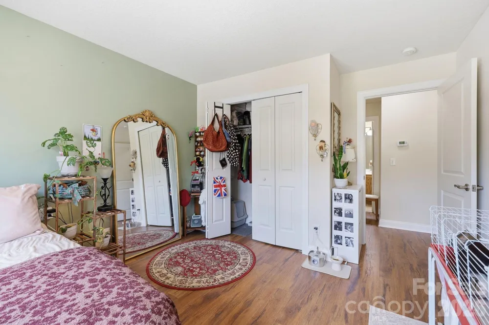 123 Foxden Drive #202 Fletcher, NC 28732