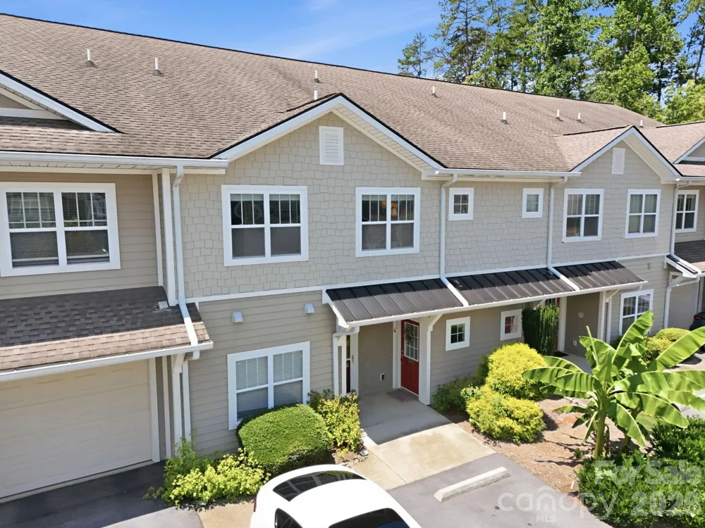 123 Foxden Drive #202 Fletcher, NC 28732