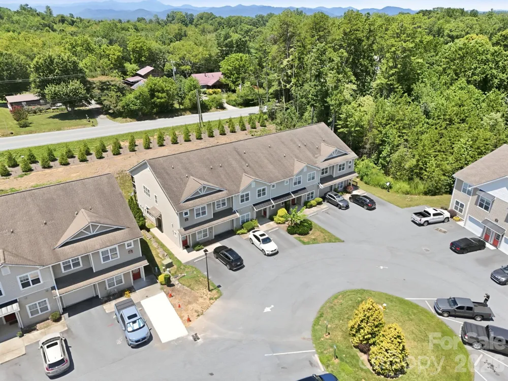 123 Foxden Drive #202 Fletcher, NC 28732