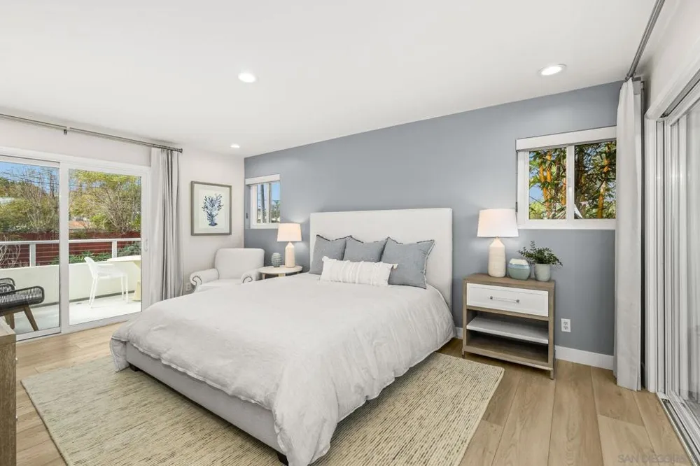 438 La Mesa Ave Encinitas, CA 92024