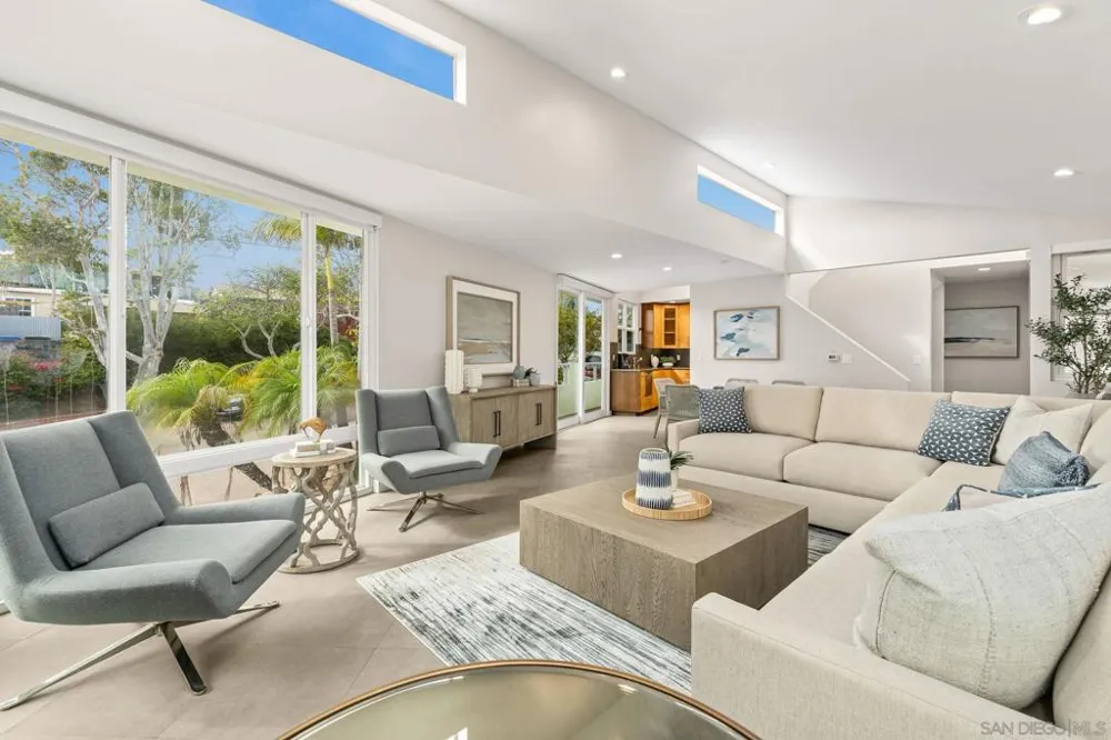 438 La Mesa Ave Encinitas, CA 92024