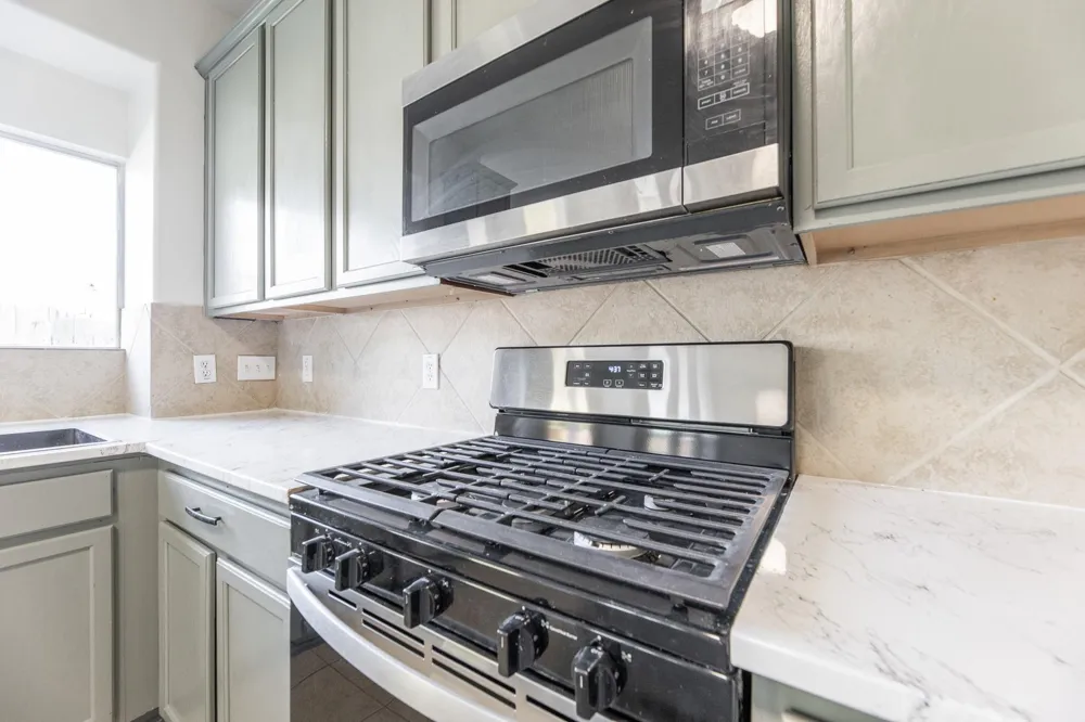 32506 Rosella Lane Pinehurst, TX 77362