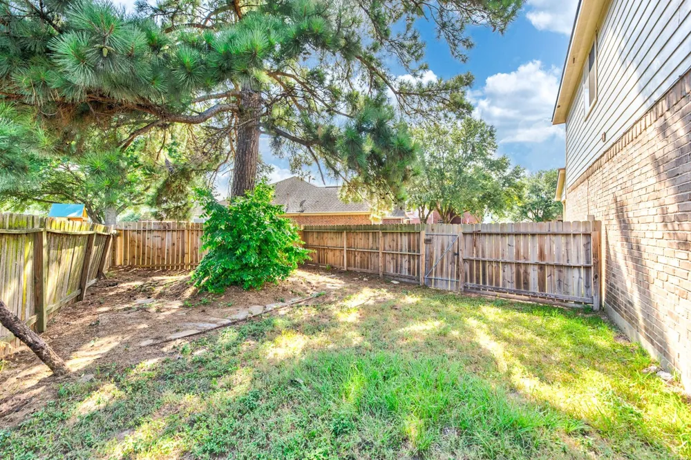 32506 Rosella Lane Pinehurst, TX 77362