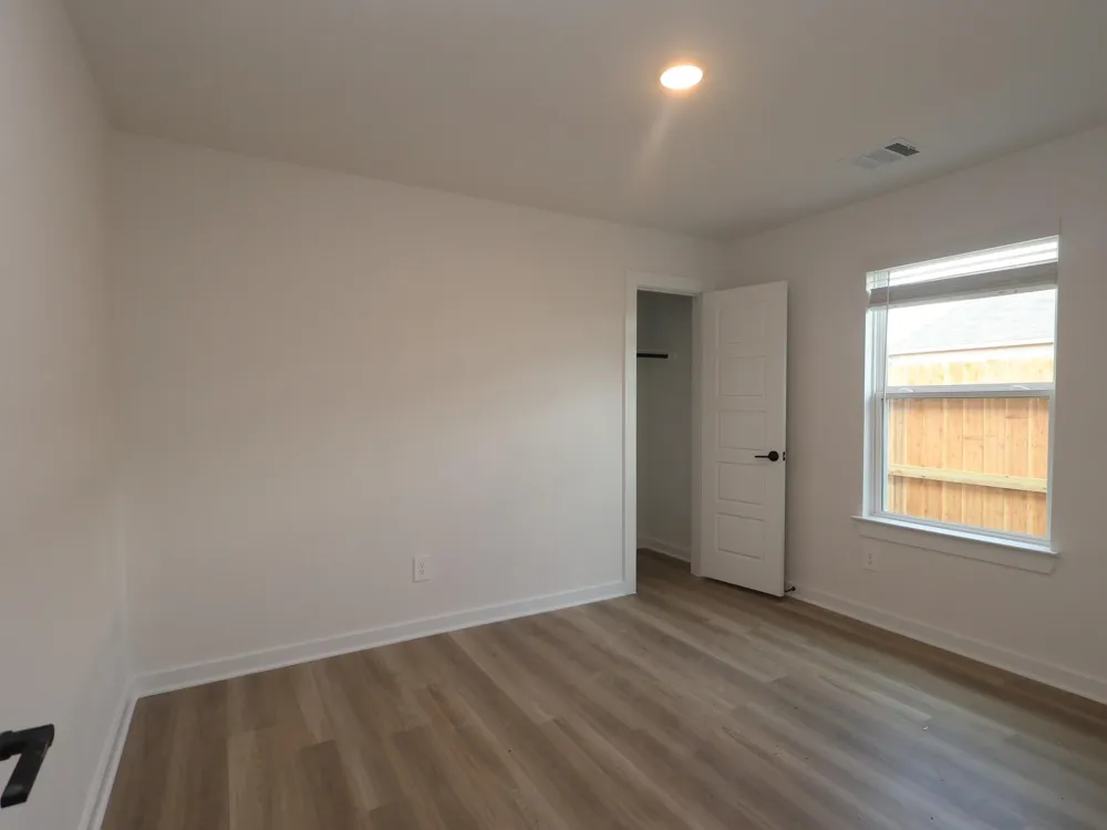 10228 Burton Path Montgomery, TX 77316
