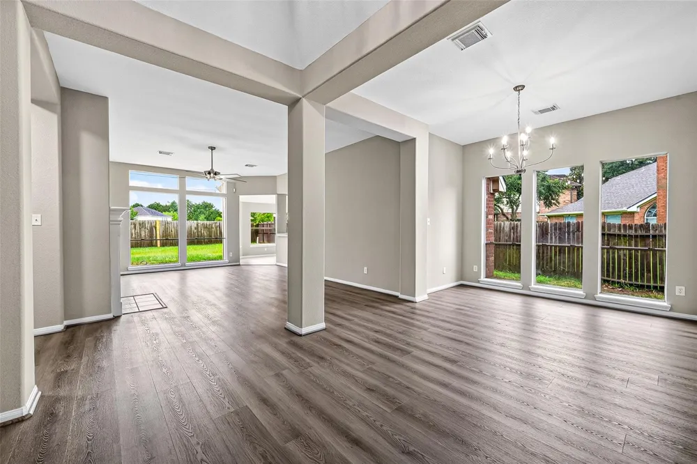 4667 Magnolia Creek Road Houston, TX 77084