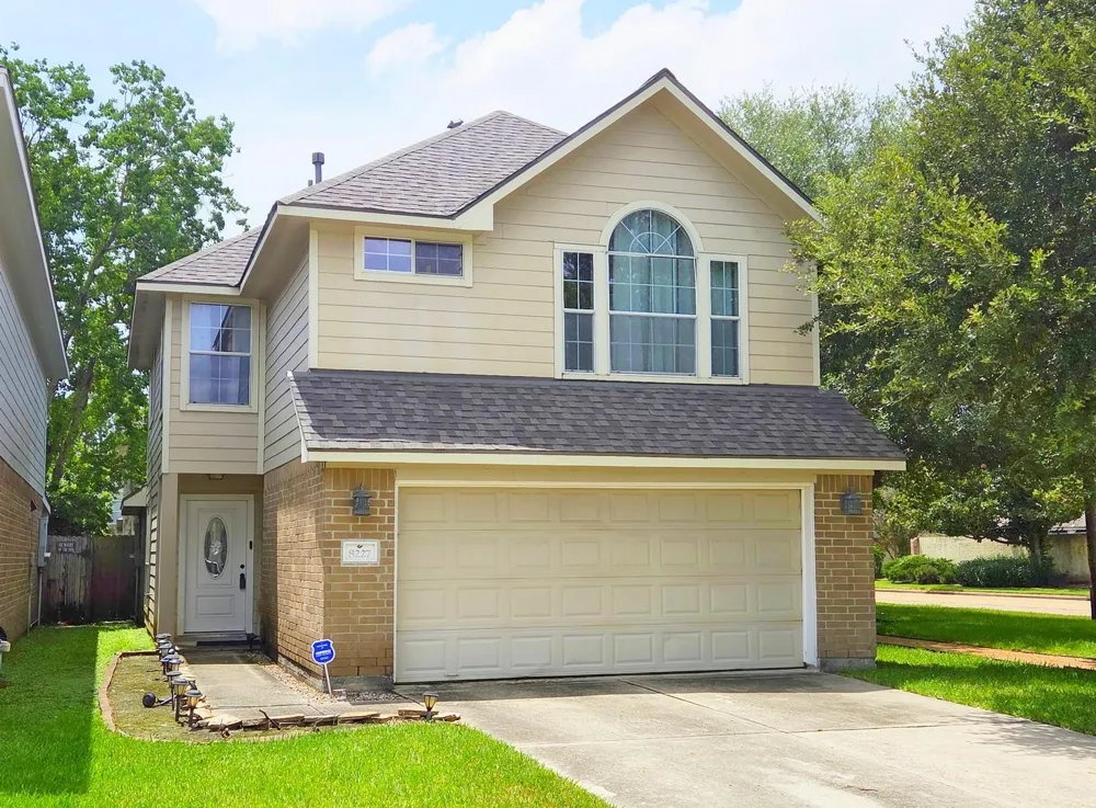 8227 Prairie Wind Lane Lane Houston, TX 77040