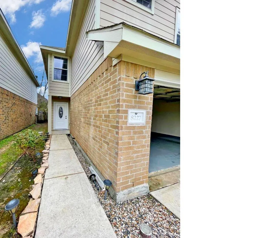 8227 Prairie Wind Lane Lane Houston, TX 77040