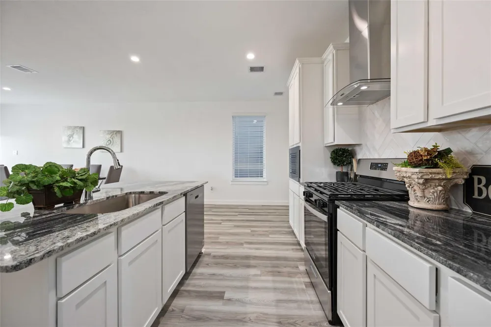 3212 Summercrisp Hollow Lane Pearland, TX 77581