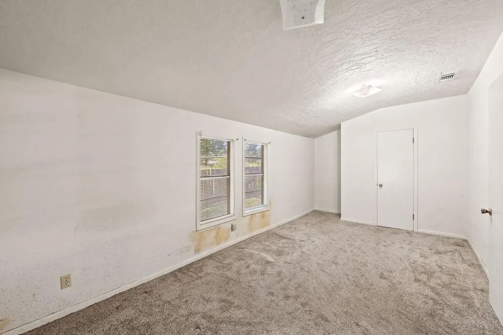 211 S Olive Street Grapeland, TX 75844