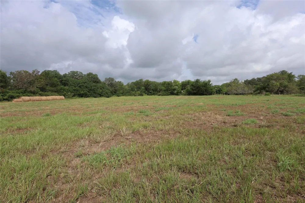 1340 Cr 253 Weimar, TX 78962