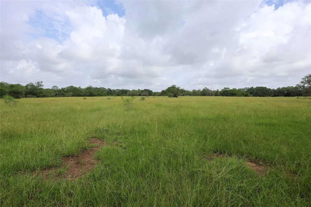 1340 Cr 253 Weimar, TX 78962