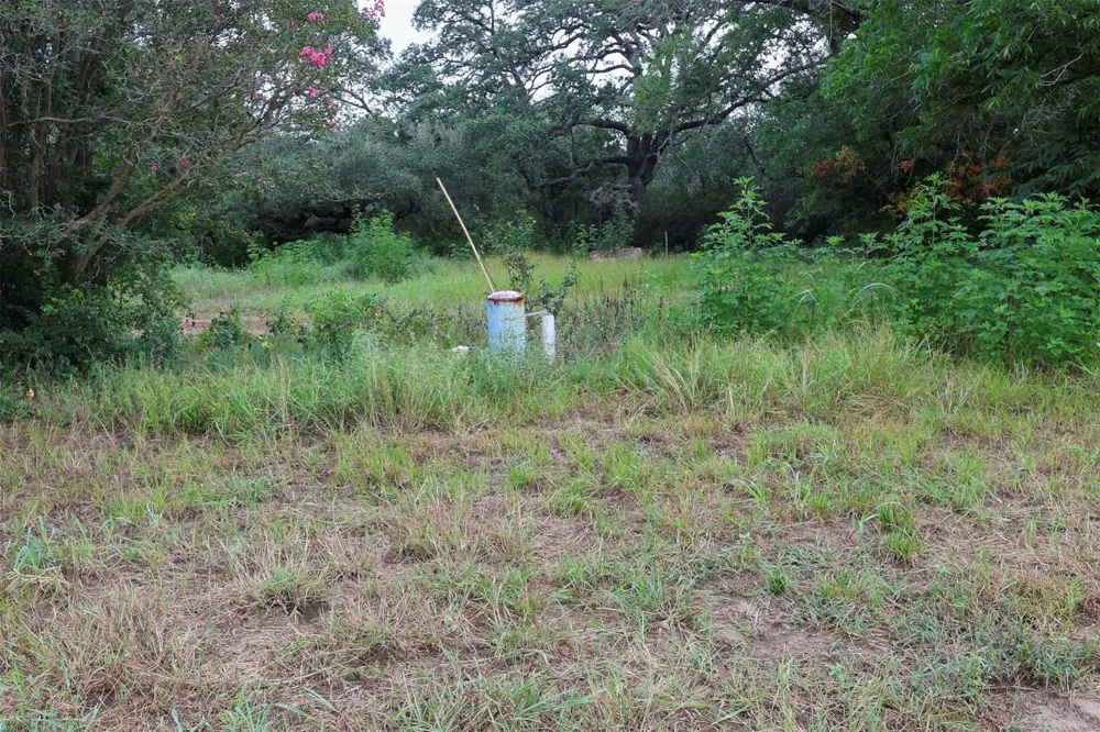 1340 Cr 253 Weimar, TX 78962