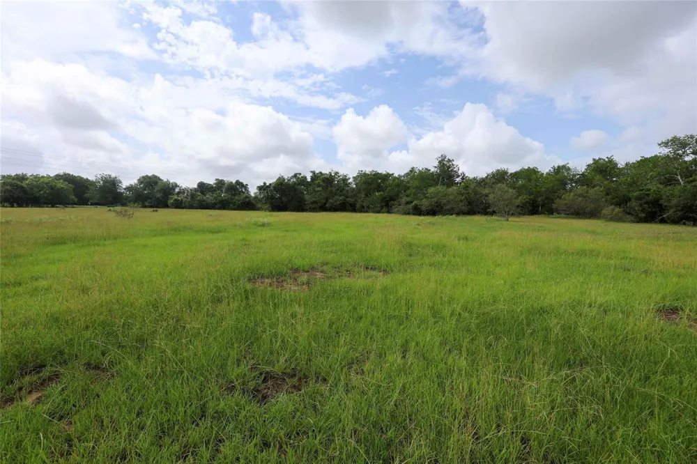 1340 Cr 253 Weimar, TX 78962