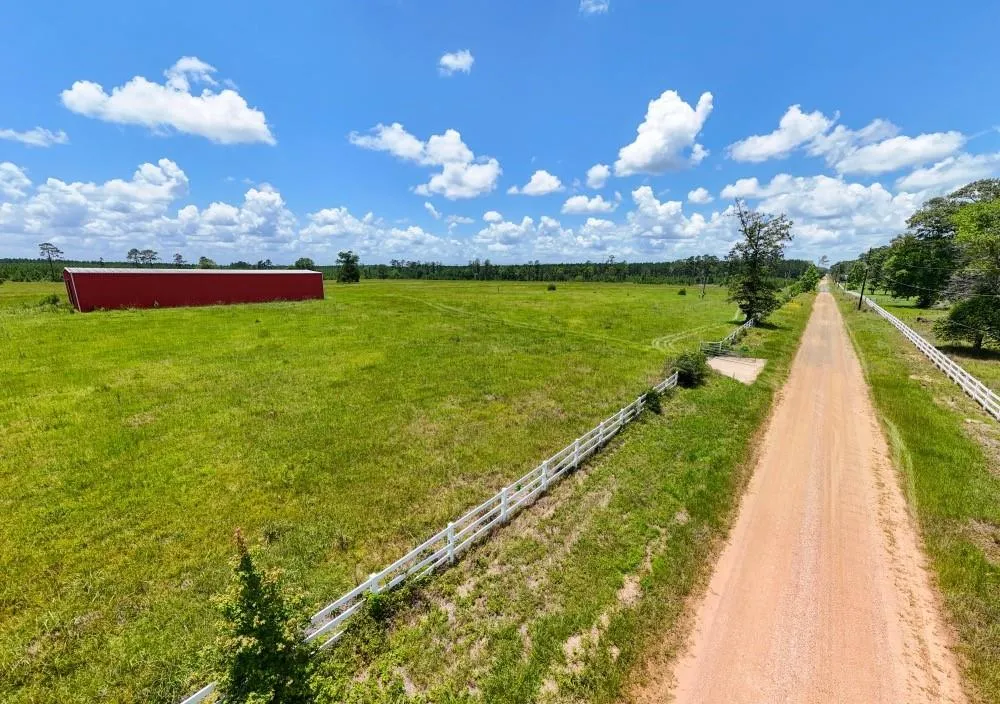 Cr 1450 Warren, TX 77664