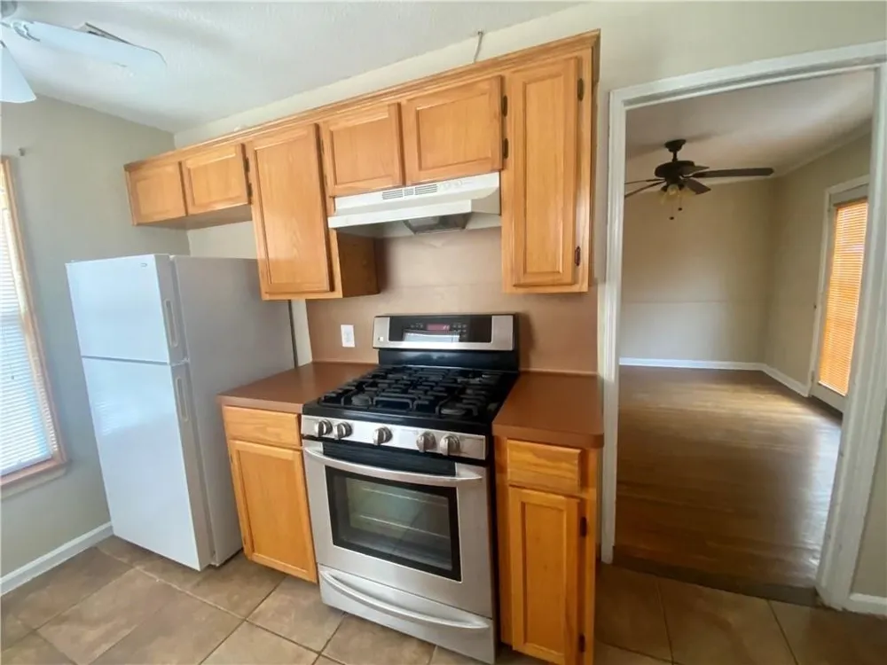 233 Eastgate Drive Corpus Christi, TX 78408