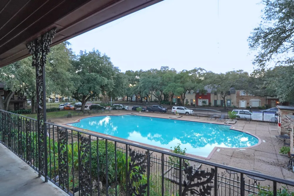 5216 Arboles Drive #10 Houston, TX 77035