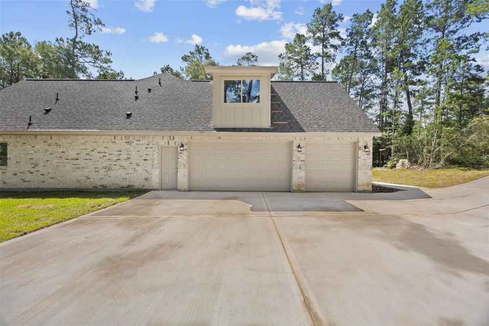 183 Windmill Road New Waverly, TX 77358