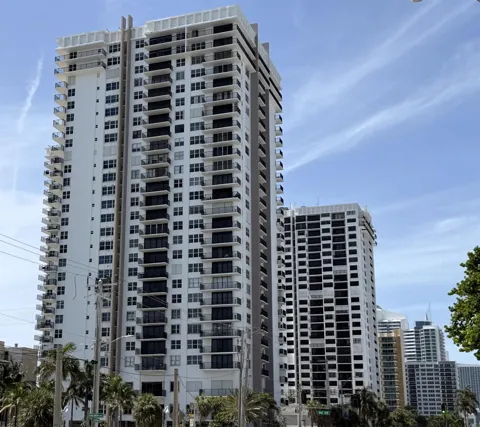 2101 S Ocean Drive #505