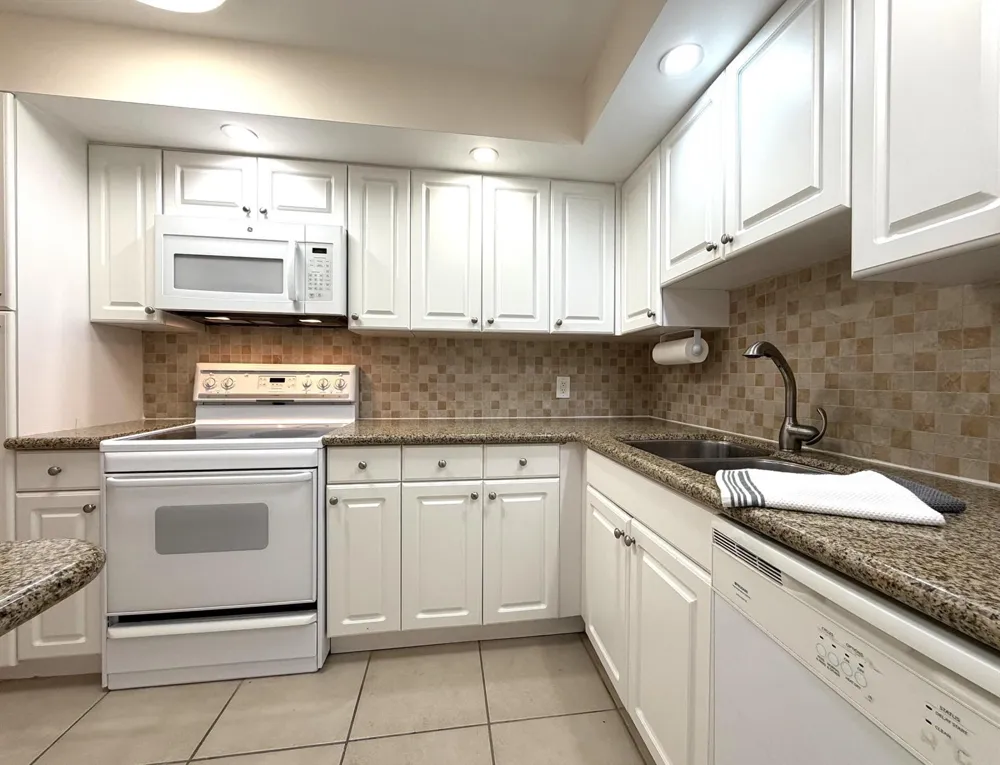 2101 S Ocean Drive #505 Hollywood, FL 33019