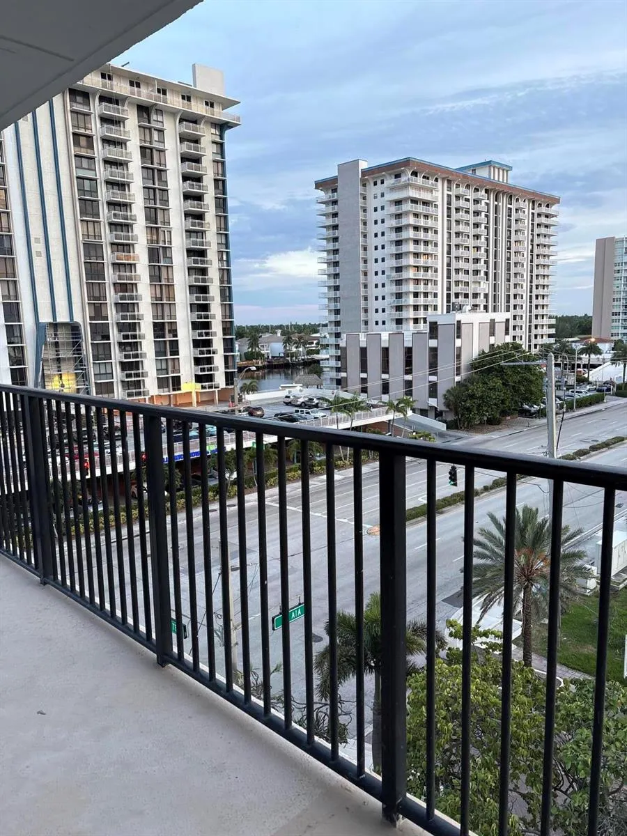 2101 S Ocean Drive #505 Hollywood, FL 33019