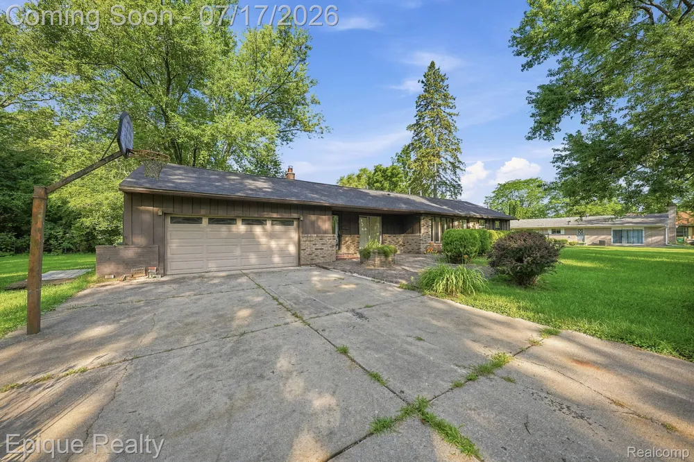 216 Aveline Street Ypsilanti City, MI 48197