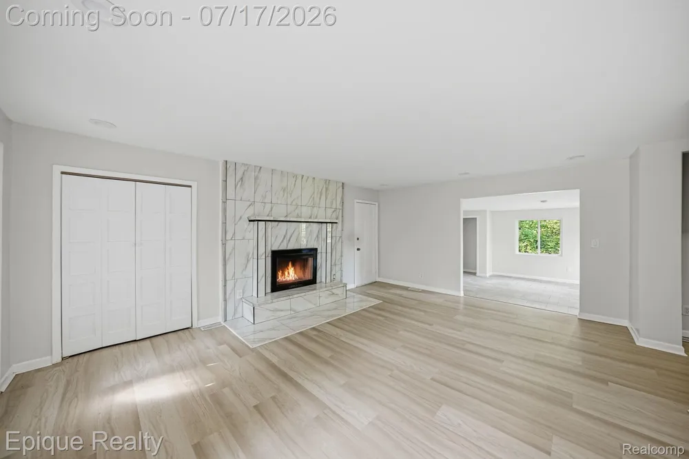216 Aveline Street Ypsilanti City, MI 48197