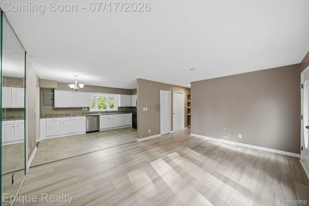 216 Aveline Street Ypsilanti City, MI 48197
