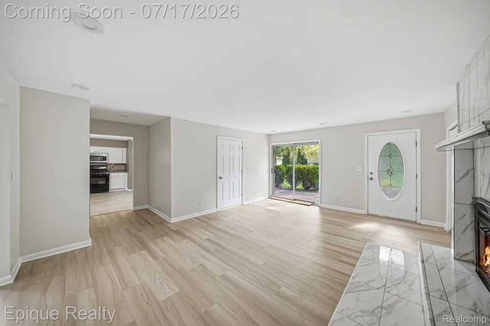 216 Aveline Street Ypsilanti City, MI 48197