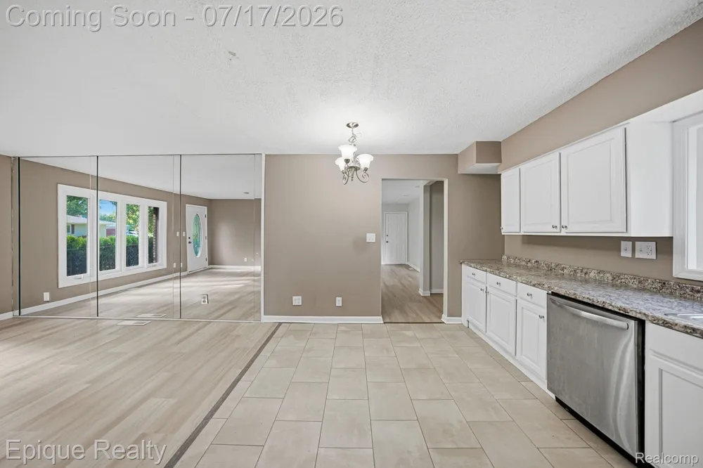216 Aveline Street Ypsilanti City, MI 48197