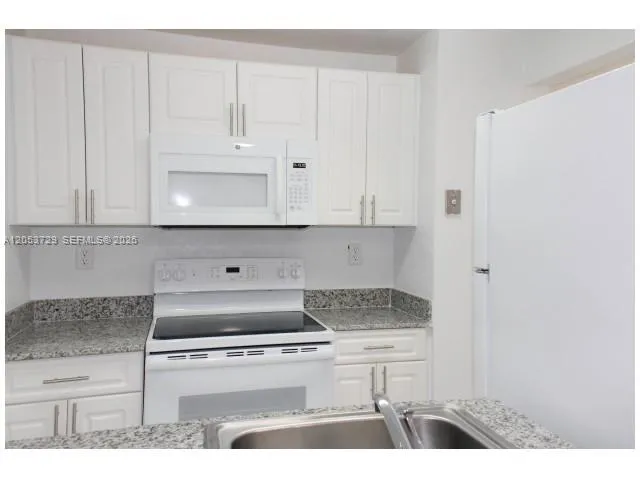 1850 SW 122nd Ave #004A Miami, FL 33175