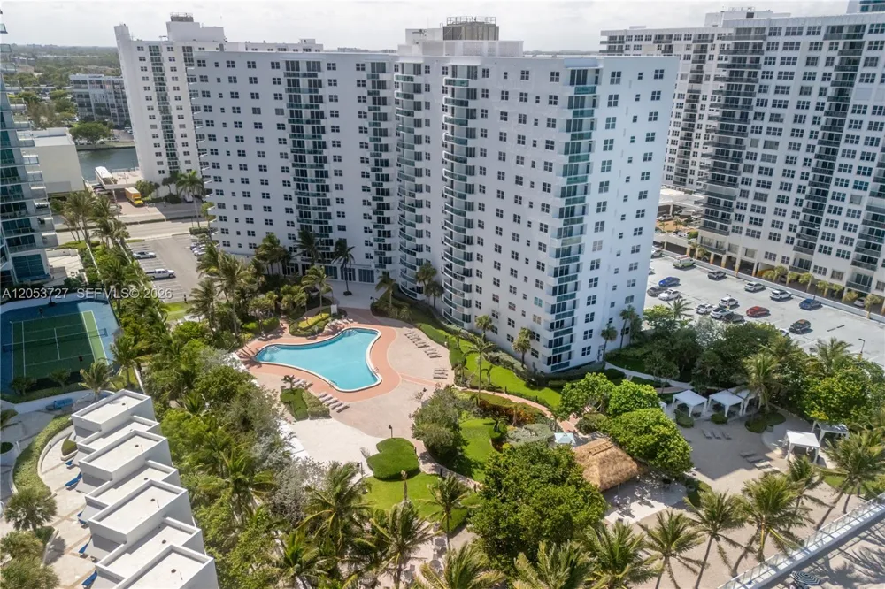 3001 S Ocean Dr #317 Hollywood, FL 33019