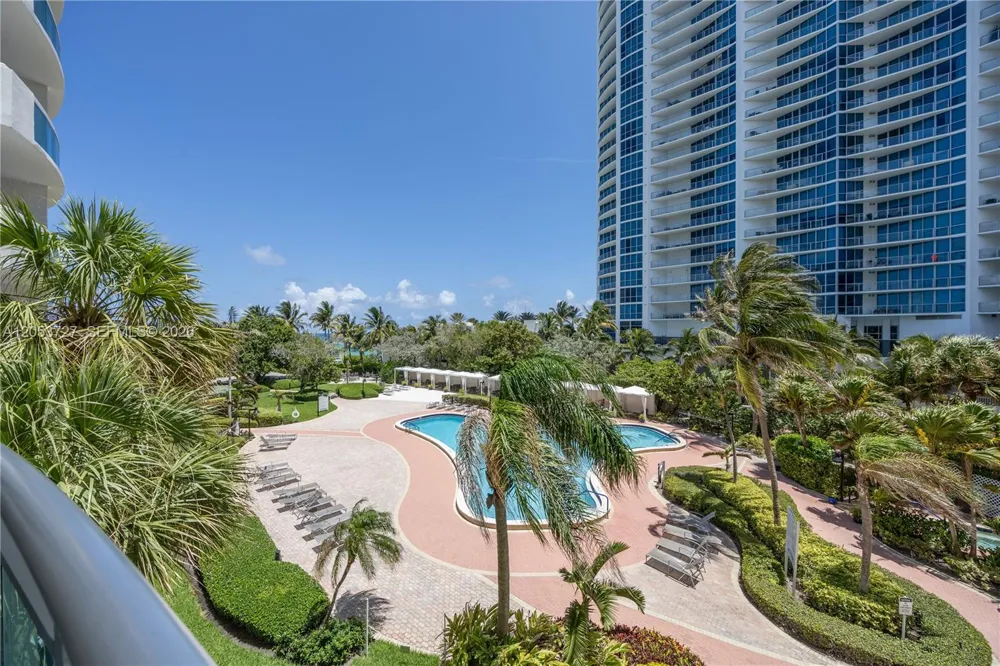 3001 S Ocean Dr #317 Hollywood, FL 33019