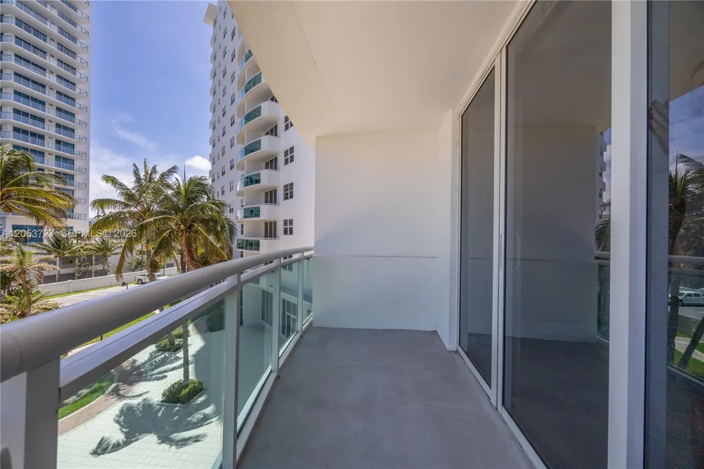 3001 S Ocean Dr #317 Hollywood, FL 33019