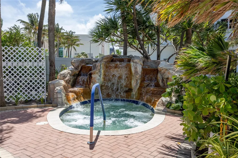 3001 S Ocean Dr #317 Hollywood, FL 33019