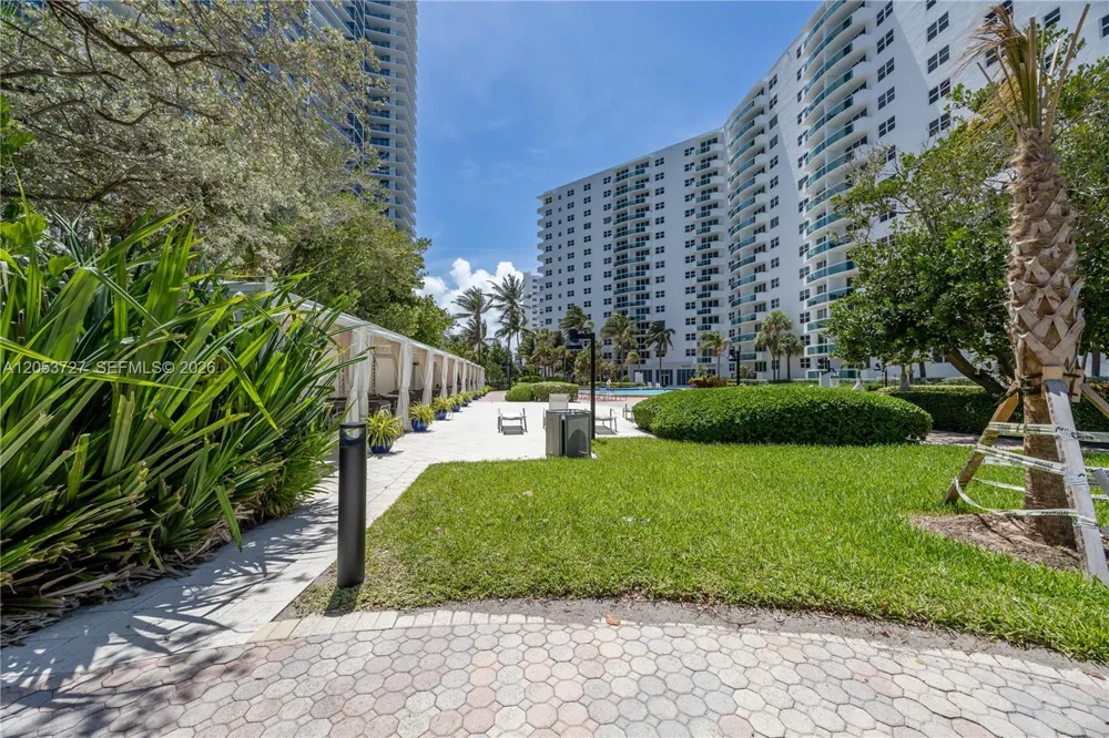 3001 S Ocean Dr #317 Hollywood, FL 33019