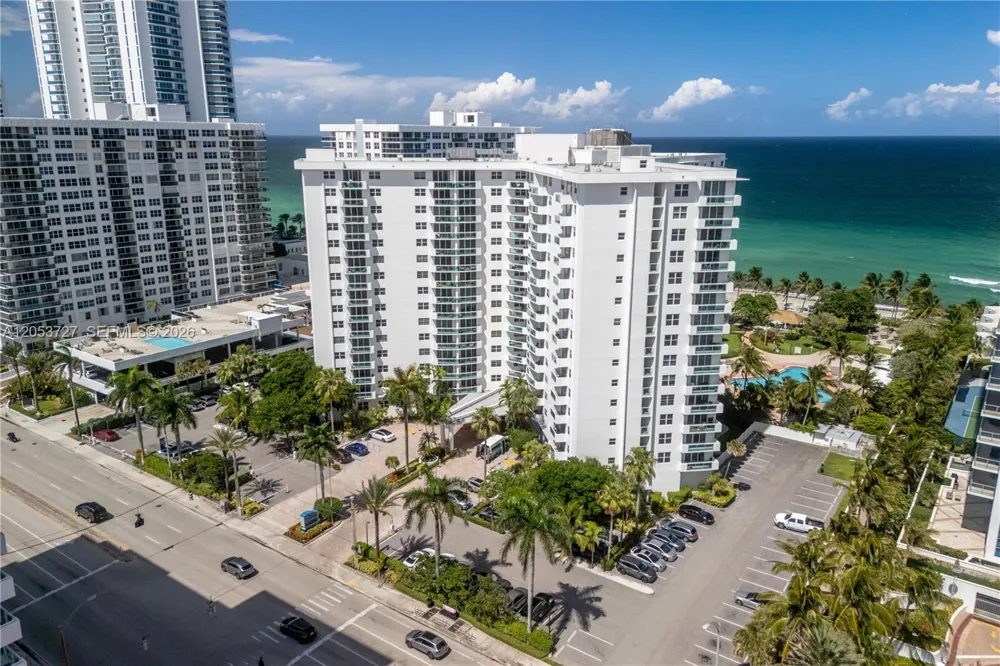 3001 S Ocean Dr #317 Hollywood, FL 33019