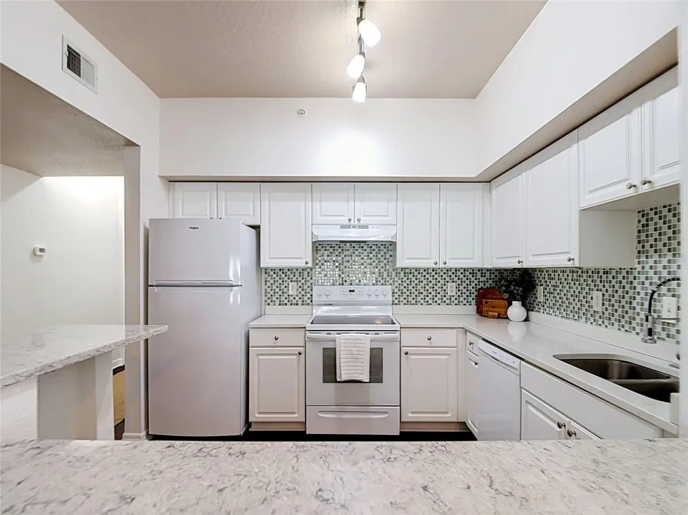 501 S MOODY AVENUE #1139B Tampa, FL 33609