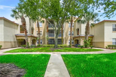 826 CAMARGO WAY #210